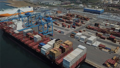 Civitavecchia, incidente sul lavoro al porto: muore operaio 29enne