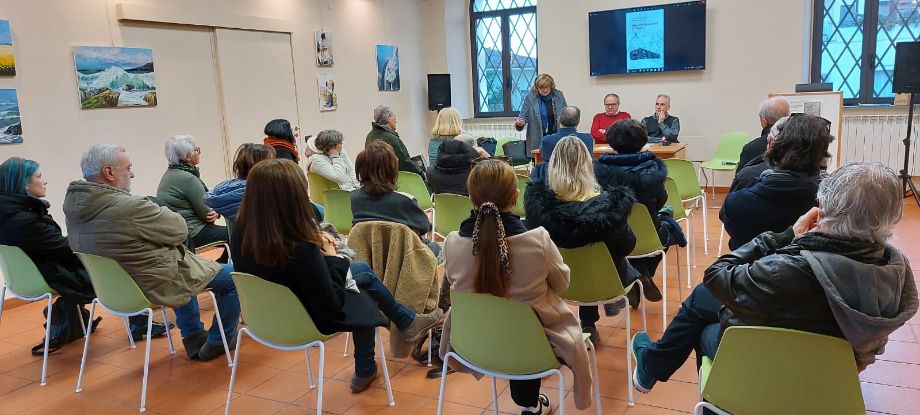 Rassegna “Rosa, Rosae…  Declinare al femminile”, presentazione del libro “Il lago di Bolsena”