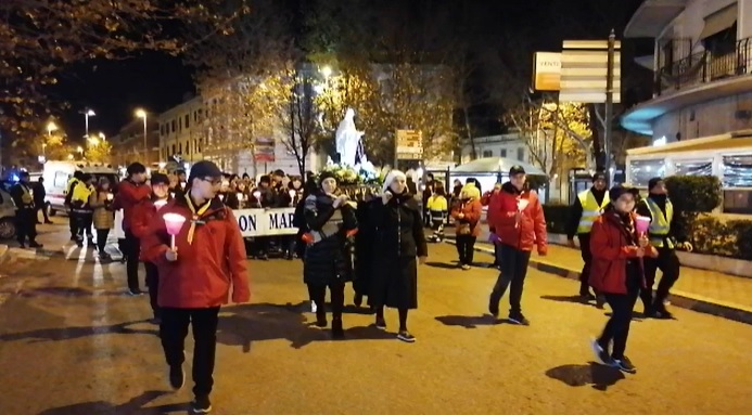 Civitavecchia, tutti a piedi dalla Madonnina nell’anniversario della lacrimazione