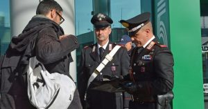 Fiumicino, algerino ruba nove articoli dal duty free dell’aeroporto: arrestato