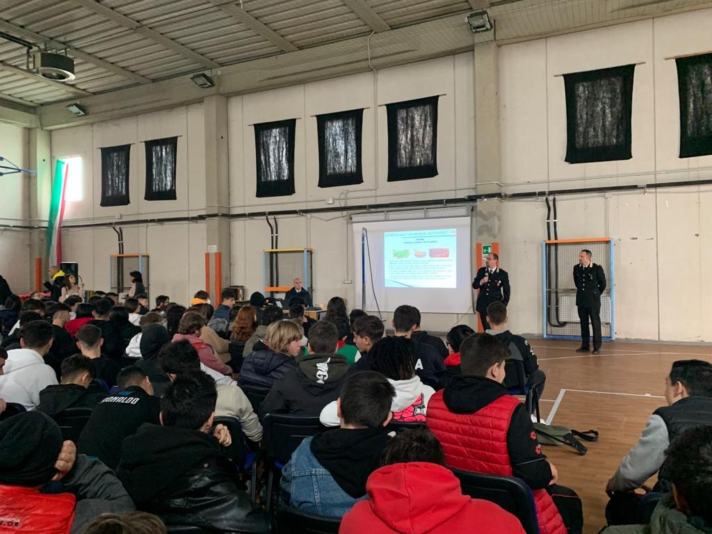 Cultura della Legalità, l’Istituto Orioli incontra l’Arma dei Carabinieri