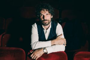 Francesco Montanari in scena a Capranica nel ruolo di Socrate