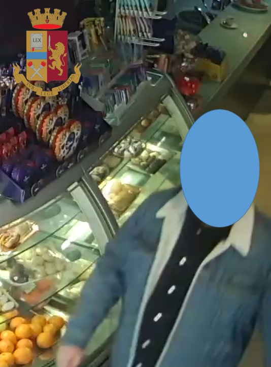 Viterbo – “Tuo figlio ha bisogno di soldi”, arrestati due truffatori