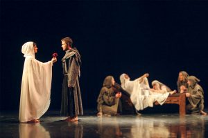 Santa Chiara protagonista di un musical al Traiano