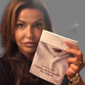“Legate da un sottile filo rosso”, la scrittrice nettunese Anna Silvia Angelini in Calabria per presentare il suo ultimo libro sulla violenza contro le donne
