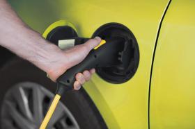 Frosinone – Colonnine ricarica di mezzi elettrici: il punto dell’assessore Sardellitti