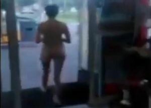 Ardea, esce di casa completamente nuda: 25enne con problemi psichici ritrovata dalla Polizia Locale dopo due ore