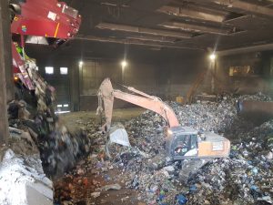 Sulla chiusura dell’impianto di Rocca Cencia, Gualtieri mente: “Emissioni fuori controllo”