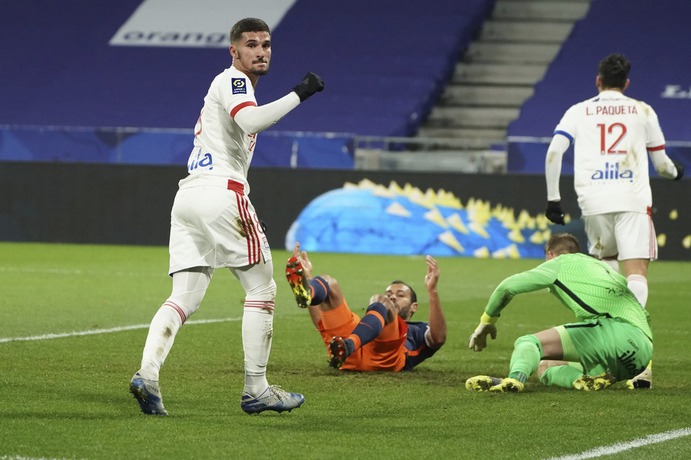 Roma, colpo Aouar: tutto fatto, parametro zero dal Lione