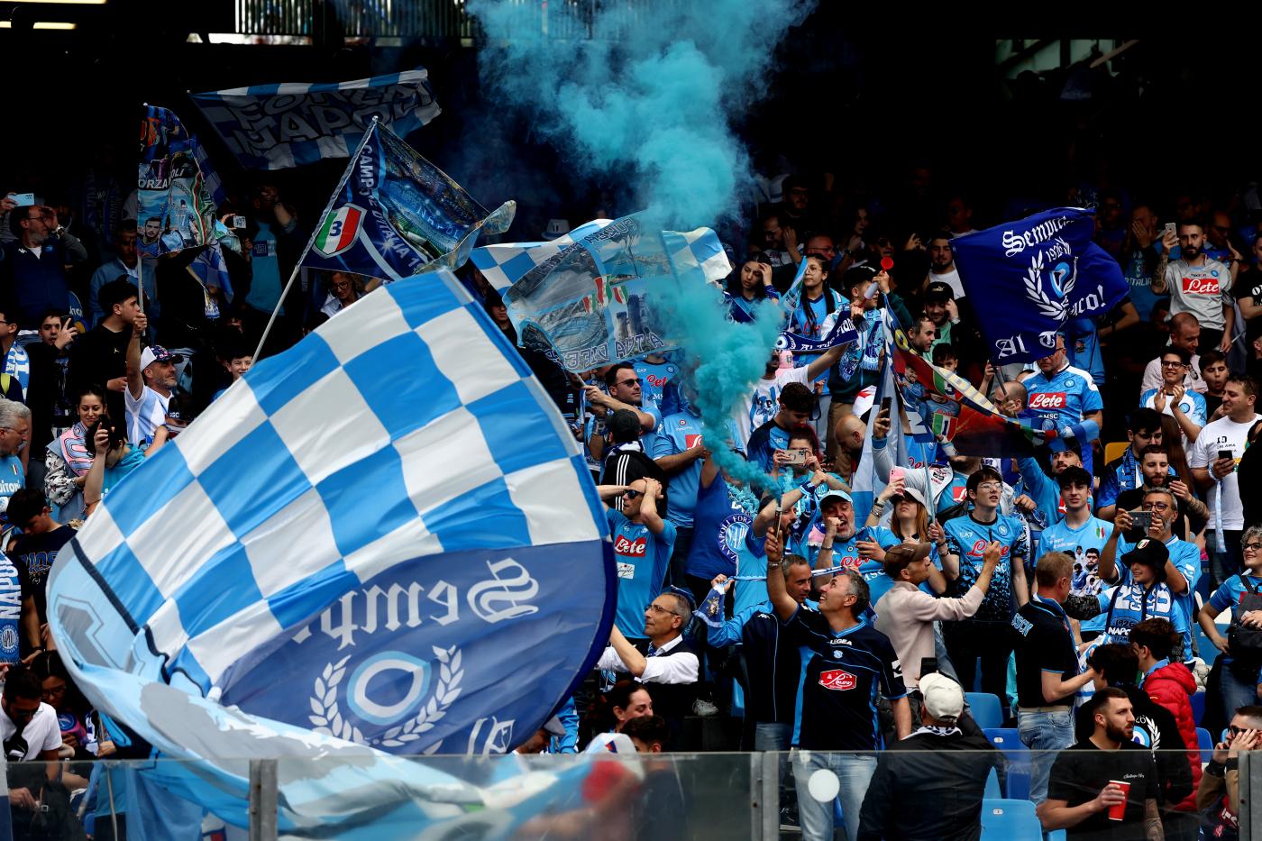 Serie A. Giovedì Napoli a Udine, gara Scudetto: maxi schermo in città, ben 8 al Maradona