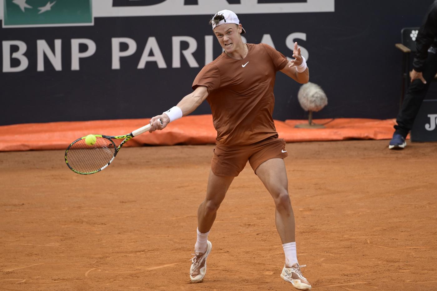 Internazionali di Roma. Colpaccio Rune: fuori Djokovic