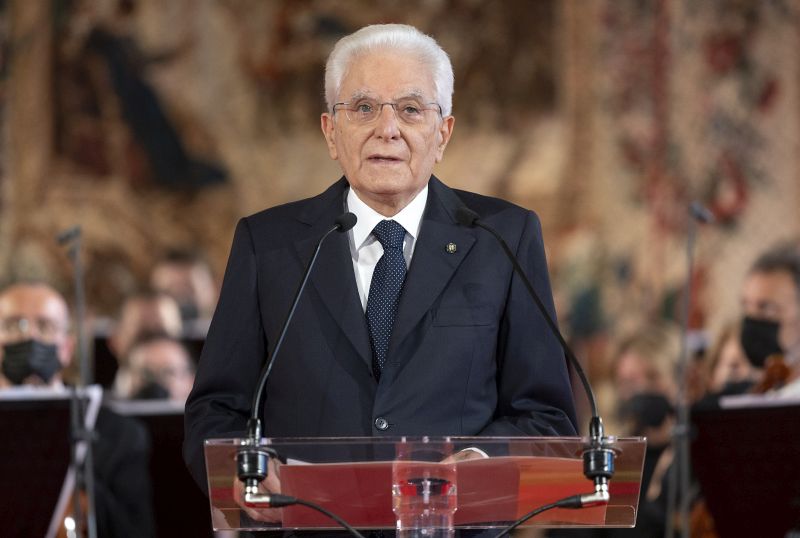 Mattarella “Omofobia insopportabile piaga sociale”