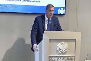 Civitavecchia, l’allarmante fotografia di Confcommercio: analisi 2024, terziario in crisi