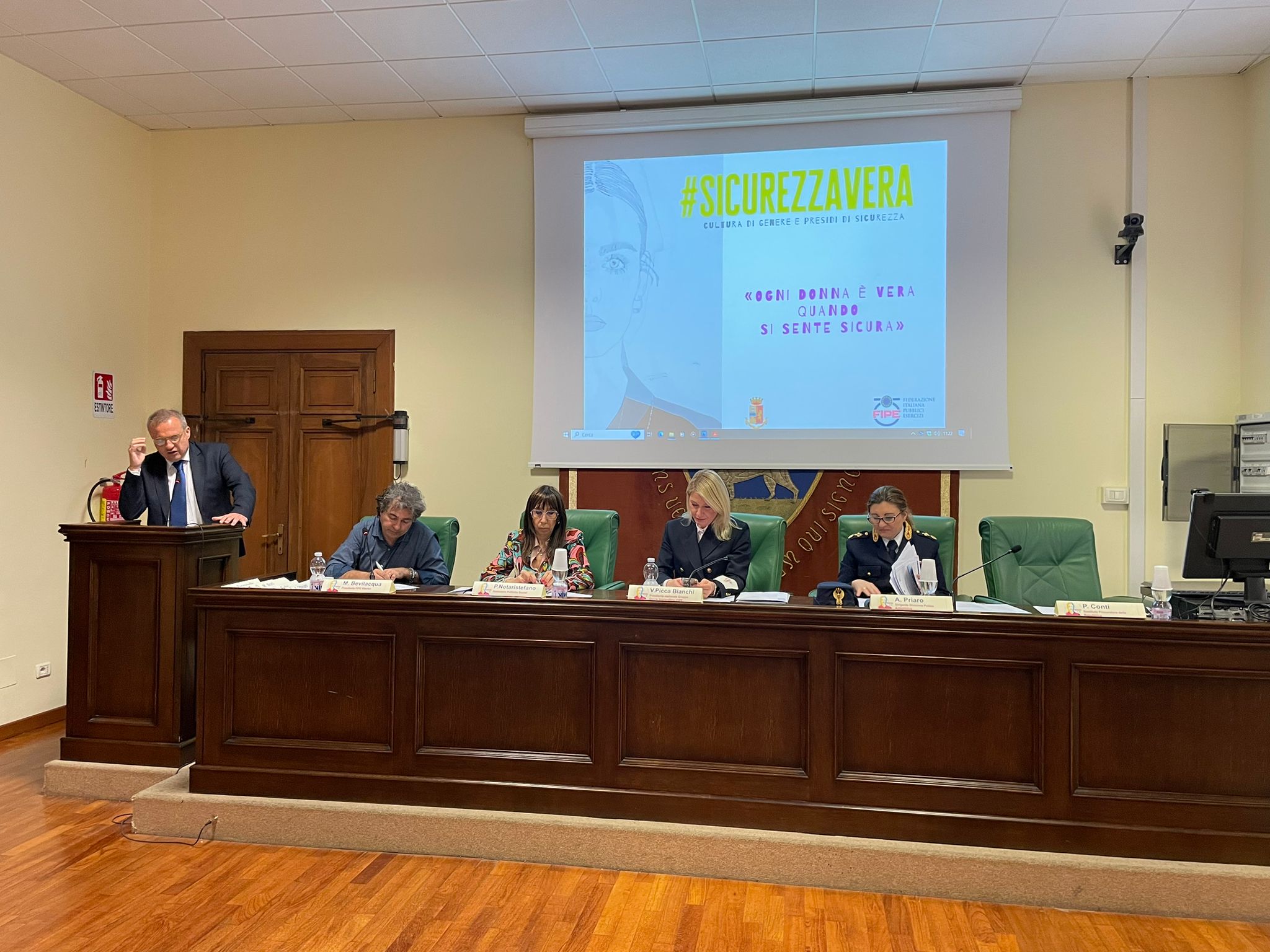 #sicurezzaVera: bar e locali notturni contro la violenza di genere