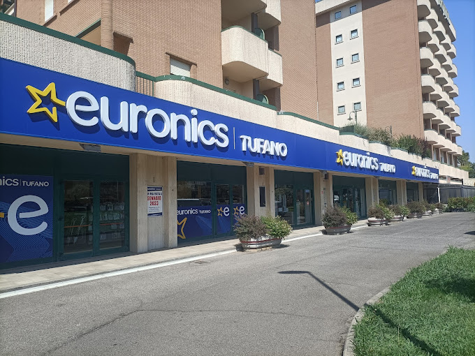 Furto ad Euronics di Viterbo, ladri passano da impianto d’aereazione