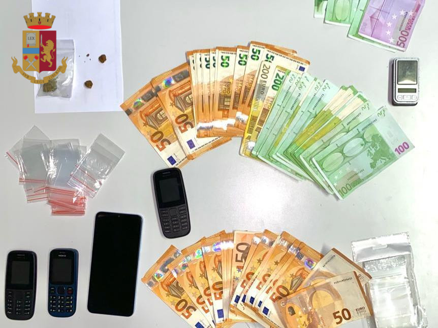 Velletri – Spaccio di sostanze stupefacenti, custodia cautelare in carcere per 2 cittadini marocchini