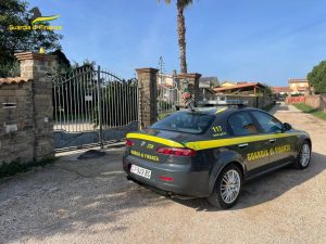 Cisterna, spacca il setto nasale al comandante della Finanza: arrestato 29enne