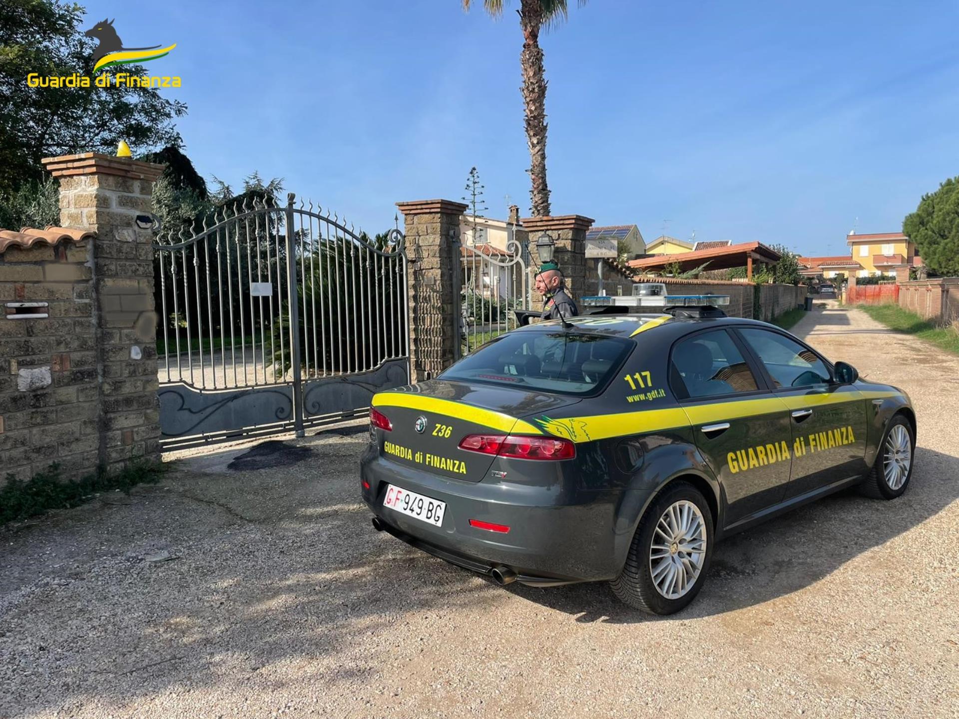 Cisterna, spacca il setto nasale al comandante della Finanza: arrestato 29enne