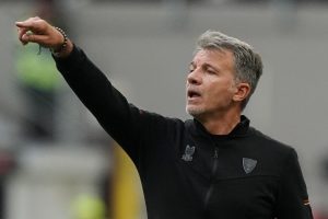 Panchine italiane: D’Aversa a Lecce, Baroni a Verona. Pirlo, fascino Samp