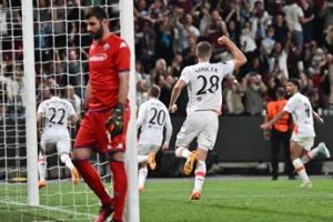 Fiorentina, sogni infranti: trionfo West Ham in Conference