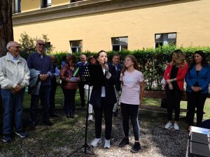Al Giardino Lubich il nuovo Dado Solidale e una photinia per le vittime del Covid