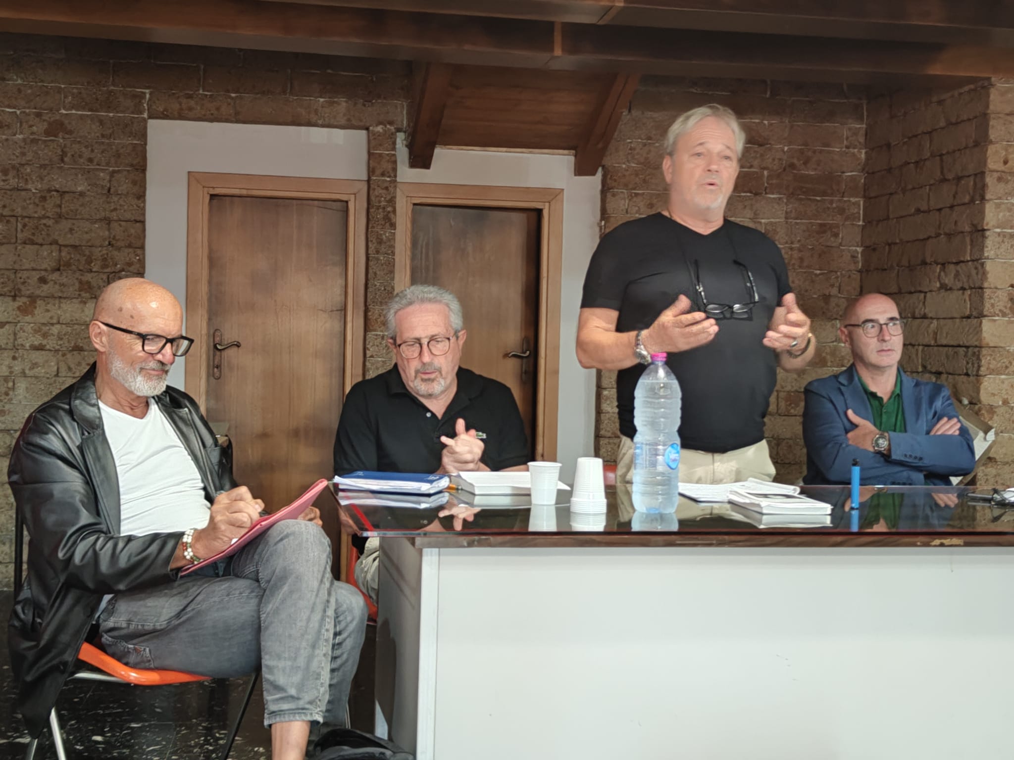 La straordinaria attualità di don Milani al centro della presentazione del libro di Emilio Corteselli