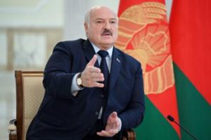 Russia, Lukashenko: “Se Mosca crolla moriremo tutti”