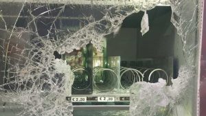 Viterbo – Tentano di scassinare distributore automatico, denunciati tre minorenni italiani