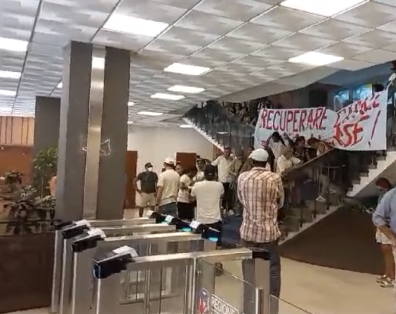 Lazio – La paura dei dipendenti della regione dopo l’assalto degli esponenti dei movimenti per la casa