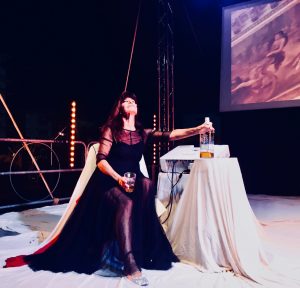 Teatri di Pietra: seconda anteprima nazionale con Kairos.  Mita Medici porta in scena il dramma amoroso di Elena