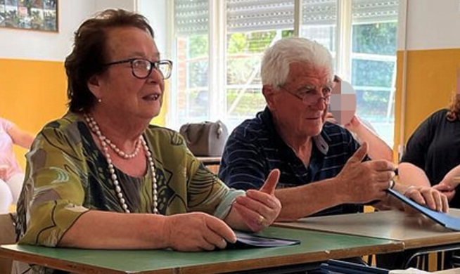Minturno, a 82 e 77 anni marito e moglie prendono la licenza media insieme