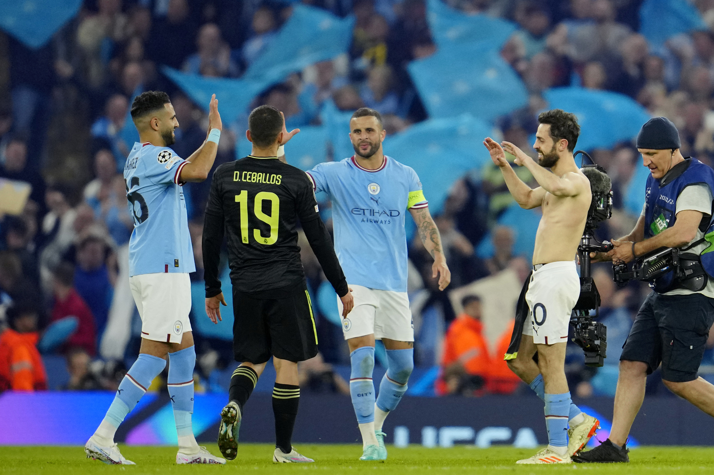 Mercato Premier. Roccia City: Guardiola vuole blindare Walker e Silva