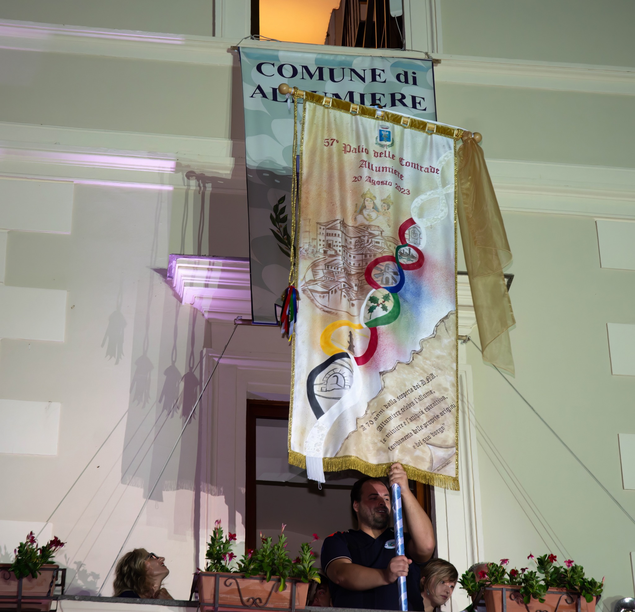 Allumiere – Presentato il Cencio del 57° Palio delle Contrade: adesso è l’ora dello spettacolo