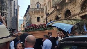 Ascoli tributa l’ultimo saluto a Carlo Mazzone