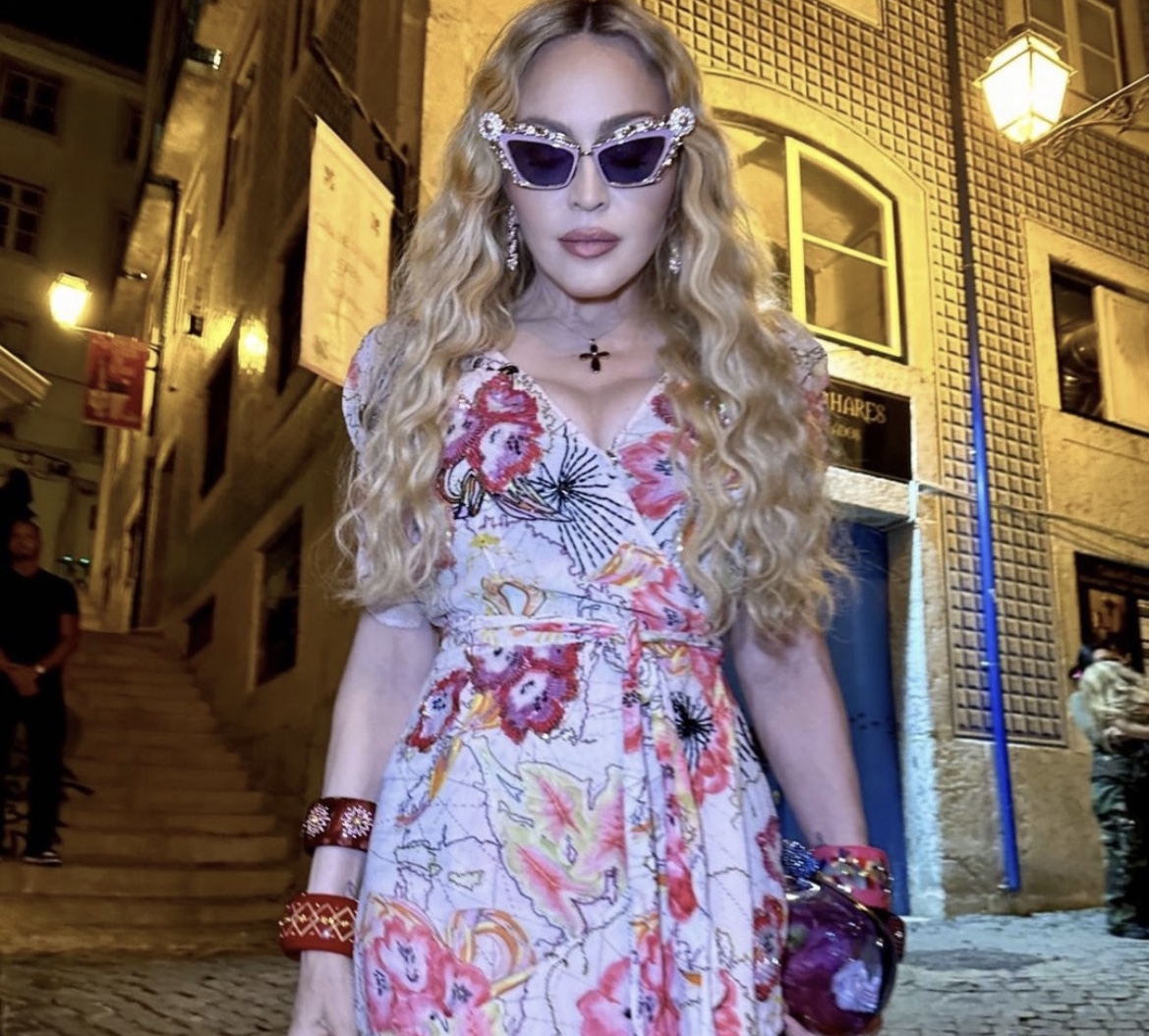 Caprarola – Madonna “indossa” Benedetta Bruzziches