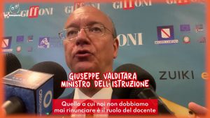 Studiare con i social? Risponde Valditara