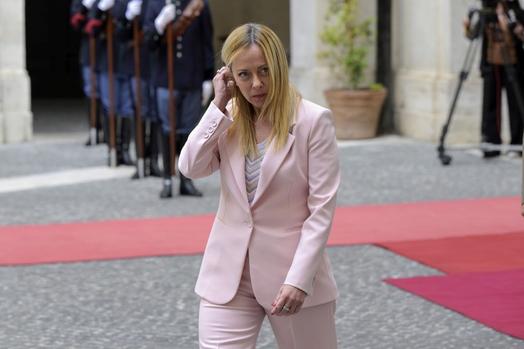Meloni “Non permetterò che l’Italia diventi il campo profughi d’Europa”