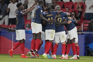Euro 2024, le qualificazioni: Francia 5 su 5, colpaccio Rossi in Serbia