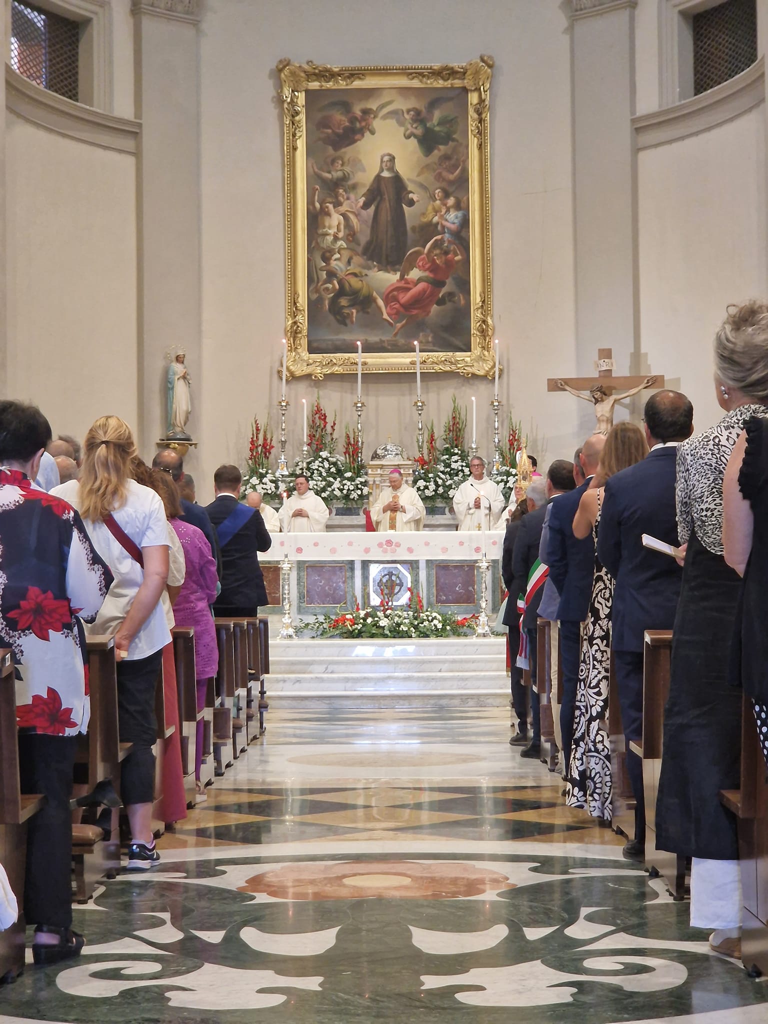 Viterbo – Santa Rosa il giorno dopo. Santa Messa e poi tutti alla fiera