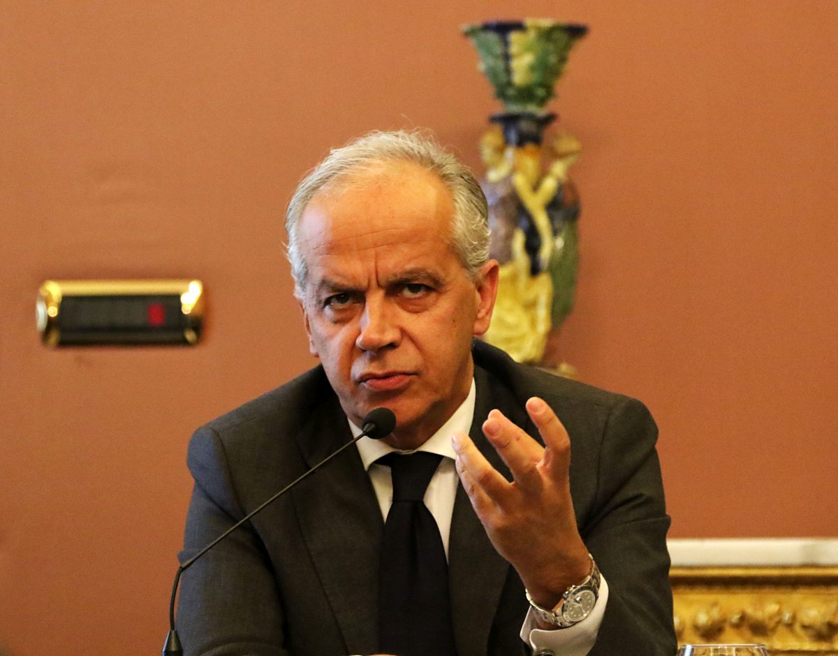 Piantedosi “Rafforzare la lotta ai trafficanti di esseri umani”