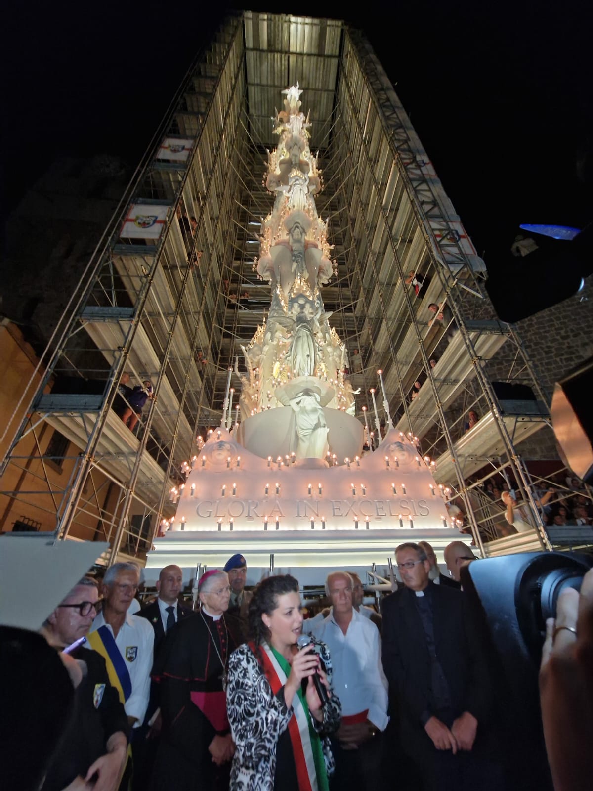 A Viterbo si rinnova il miracolo di Santa Rosa. Frontini: “Trasporto perfetto”