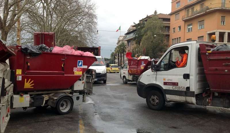 Roma – Ama operazione “scuole pulite”