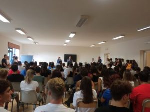 Santa Marinella, Tidei in visita al liceo cittadino: “Il Comune è pronto a sostenere la scuola e i suoi studenti”