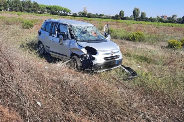 Cerveteri, carambola a Via Fontana Morella: 55enne finisce al pronto soccorso