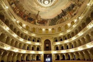 Rieti, perdita d’acqua nel Teatro Vespasiano: i Vigili del Fuoco salvano il palcoscenico