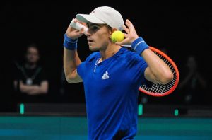 Tennis. ATP Vienna: vince Arnaldi, stasera Musetti e Sonego. Domani la sfida tra Sinner e Shelton