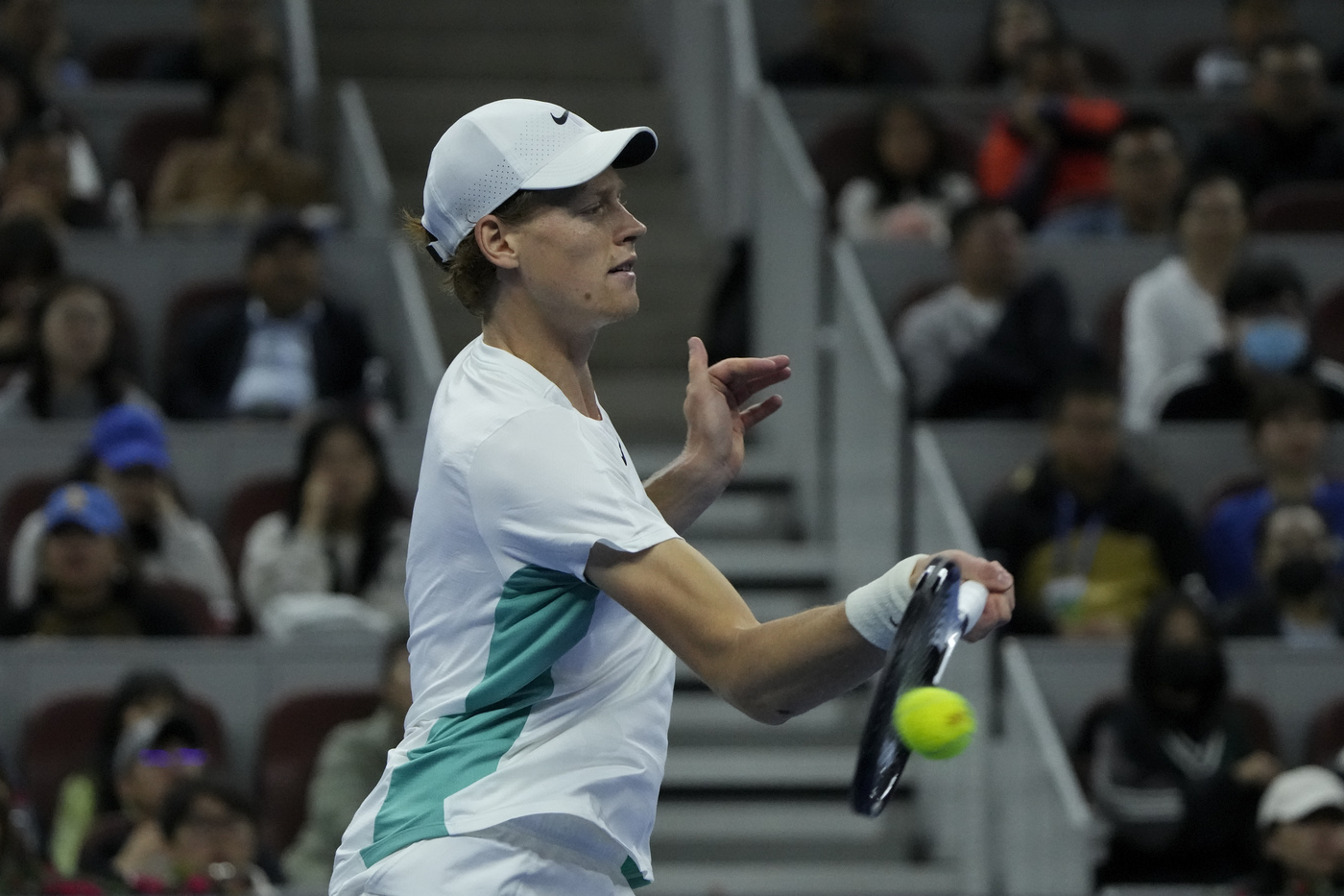 Tennis. Masters 1000 Shanghai, fuori Sinner: niente ciliegina, passa Shelton