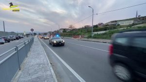 Catanzaro, 13 custodie cautelari per frodi fiscali ed evasione Iva
