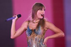 Taylor Swift sempre più nella storia, film-concerto in prevendita incassa 100 milioni di dollari