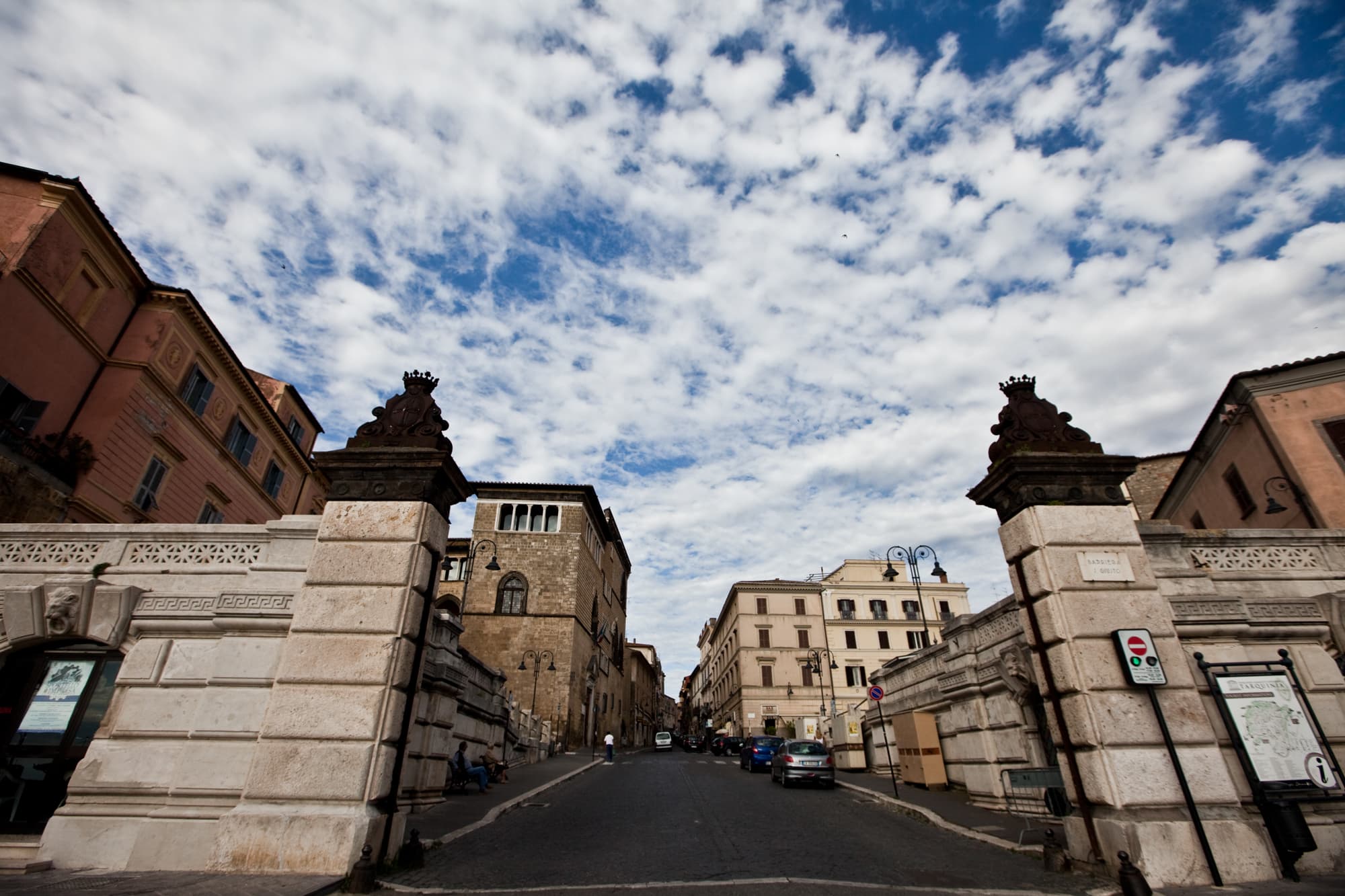 Tarquinia – Questo Borgo laziale è uno dei più belli della Tuscia Viterbese, perfetto per una gita fuori porta!
